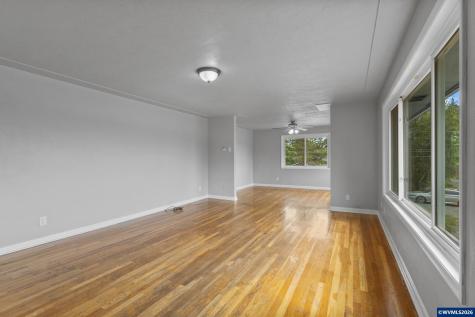 210 Walnut Drive S Monmouth OR 97361