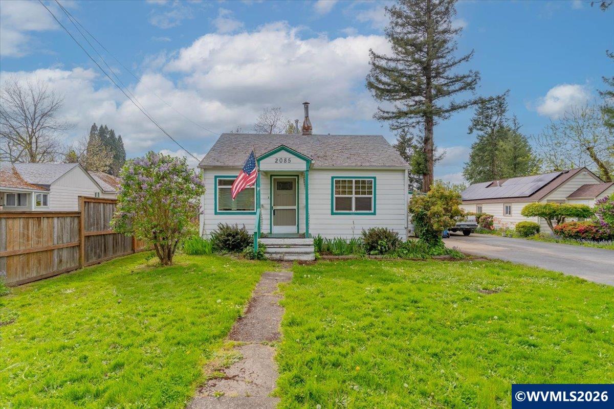 2085 Evergreen Avenue NE Salem OR 97301