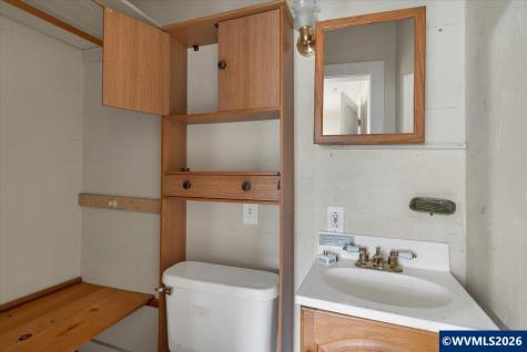 2085 Evergreen Avenue NE Salem OR 97301