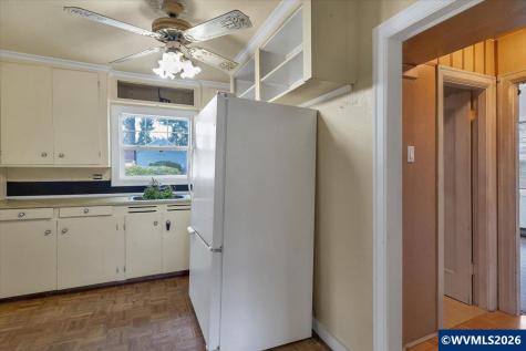 2085 Evergreen Avenue NE Salem OR 97301