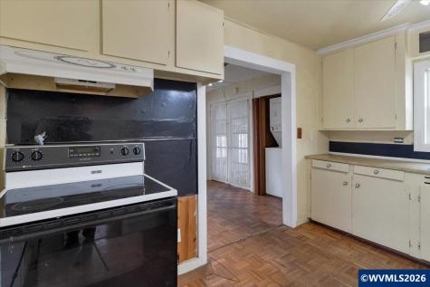 2085 Evergreen Avenue NE Salem OR 97301