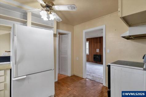 2085 Evergreen Avenue NE Salem OR 97301