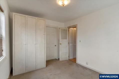 2085 Evergreen Avenue NE Salem OR 97301