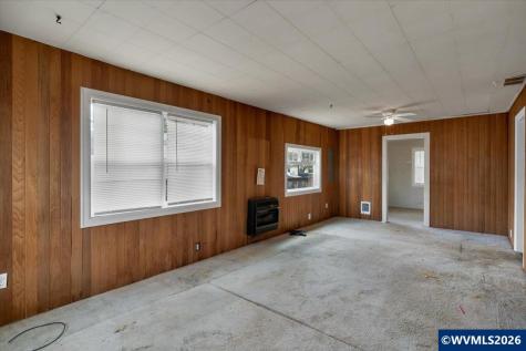 2085 Evergreen Avenue NE Salem OR 97301