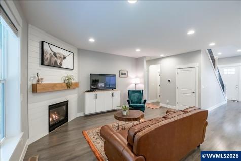 3012 Anastasia Street NW Salem OR 97304