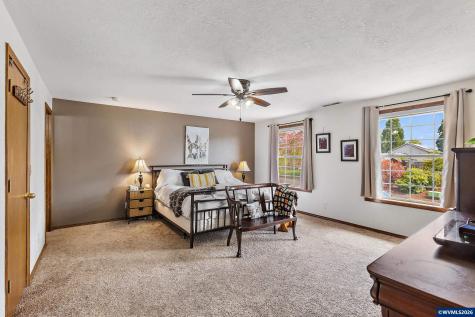5935 Smoketree Drive SE Salem OR 97306