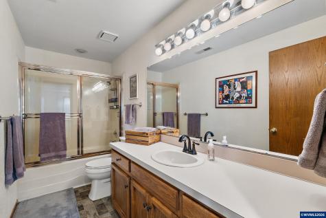 5935 Smoketree Drive SE Salem OR 97306