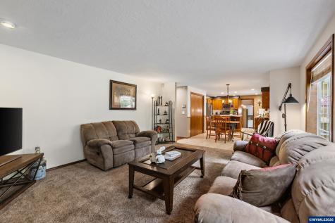 5935 Smoketree Drive SE Salem OR 97306
