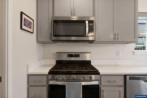 2045 SE Academy Street Dallas OR 97338