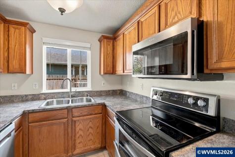 3209 22nd Avenue SE Albany OR 97322