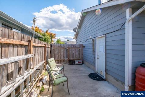 3209 22nd Avenue SE Albany OR 97322