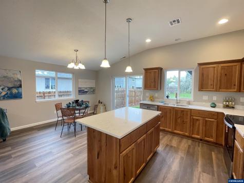 1469 Crittenden Street SW Albany OR 97321