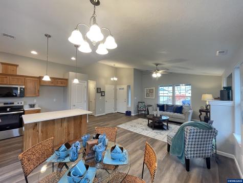 1469 Crittenden Street SW Albany OR 97321