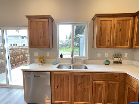 1469 Crittenden Street SW Albany OR 97321