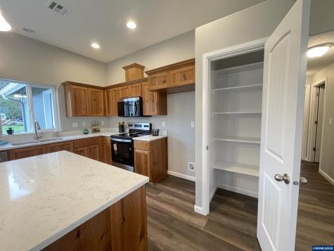 1469 Crittenden Street SW Albany OR 97321