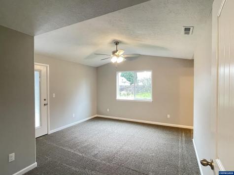 1469 Crittenden Street SW Albany OR 97321