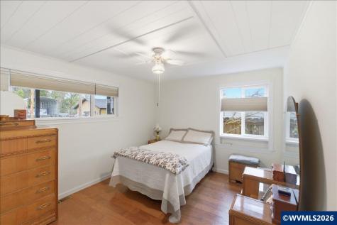 1115 Juniper Street Sweet Home OR 97386