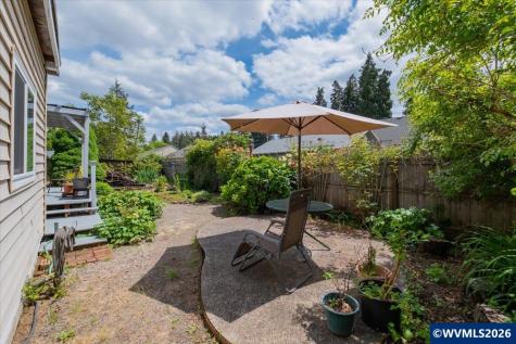 1115 Juniper Street Sweet Home OR 97386