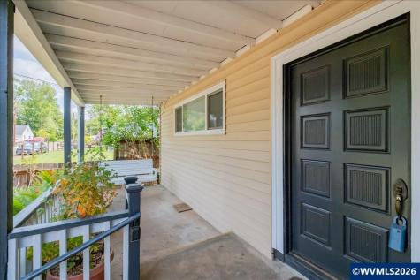 1115 Juniper Street Sweet Home OR 97386