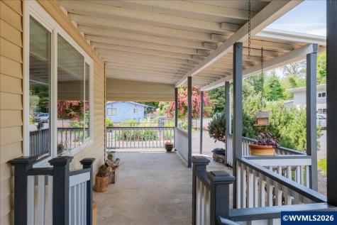 1115 Juniper Street Sweet Home OR 97386