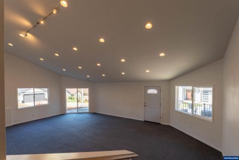 990 Pippa Lane Philomath OR 97370