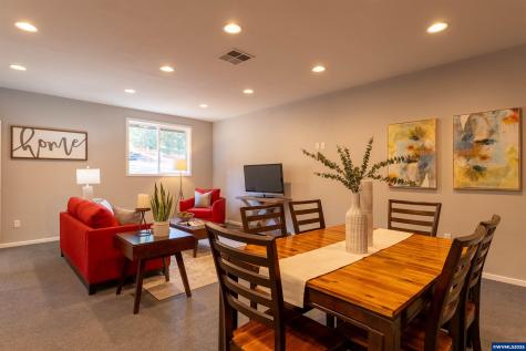 990 Pippa Lane Philomath OR 97370