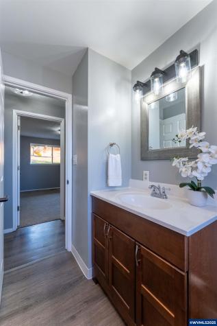990 Pippa Lane Philomath OR 97370