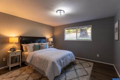 990 Pippa Lane Philomath OR 97370