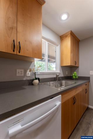 990 Pippa Lane Philomath OR 97370