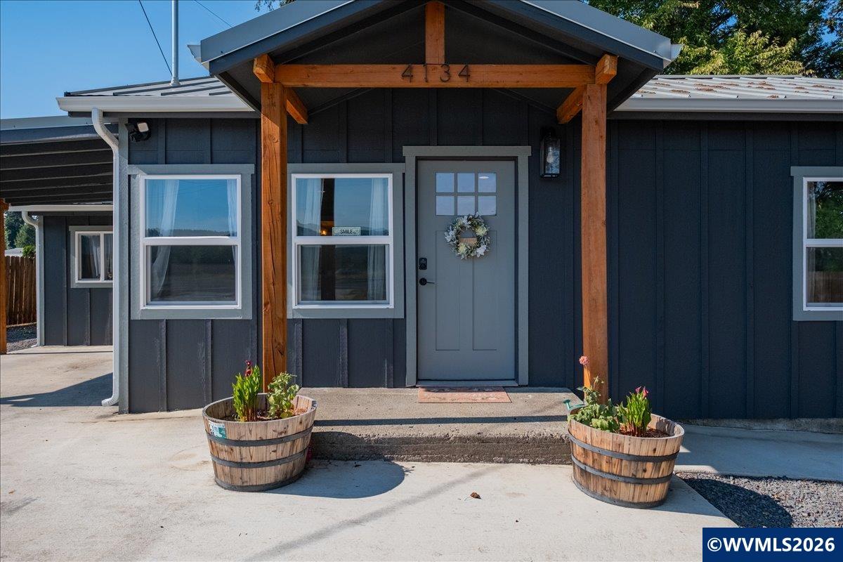 4134 Highway 20 Sweet Home OR 97386