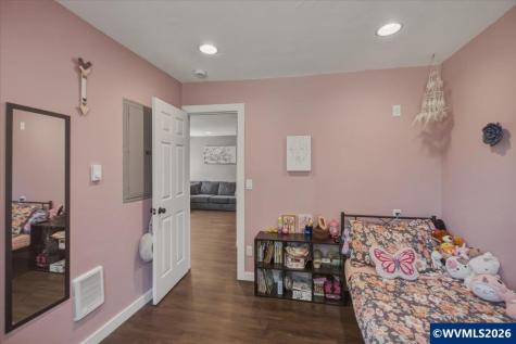 4134 Highway 20 Sweet Home OR 97386