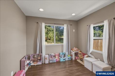 4134 Highway 20 Sweet Home OR 97386