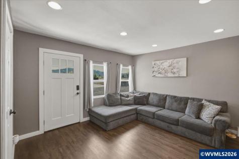 4134 Highway 20 Sweet Home OR 97386