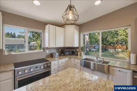 4134 Highway 20 Sweet Home OR 97386