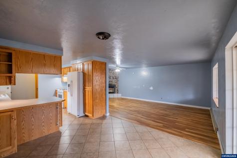 905 Ash Street Brownsville OR 97327