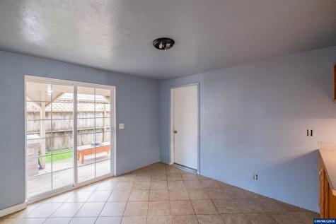 905 Ash Street Brownsville OR 97327