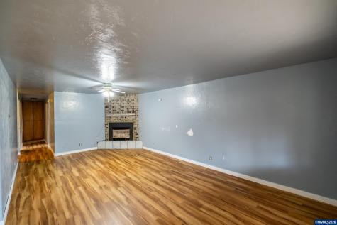 905 Ash Street Brownsville OR 97327