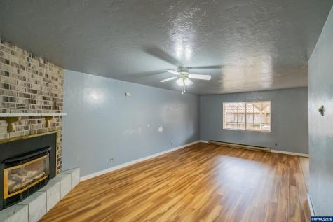 905 Ash Street Brownsville OR 97327