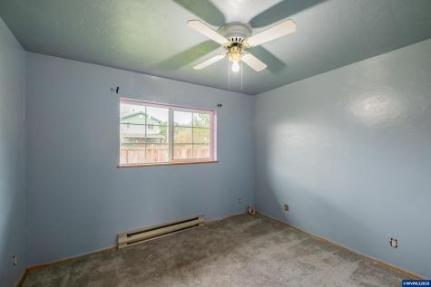 905 Ash Street Brownsville OR 97327