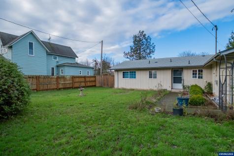 905 Ash Street Brownsville OR 97327