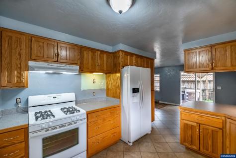 905 Ash Street Brownsville OR 97327