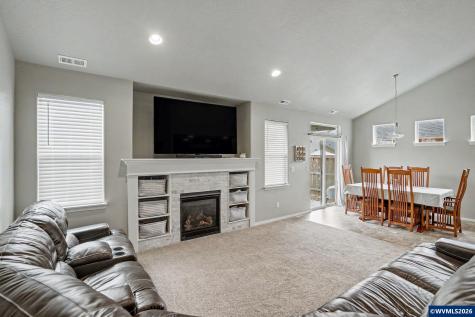 543 Casting Street SE Albany OR 97322