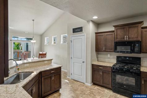 543 Casting Street SE Albany OR 97322