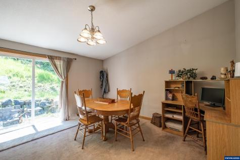 39042 Mount Hope Drive Lebanon OR 97355