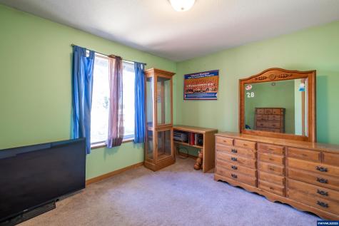 39042 Mount Hope Drive Lebanon OR 97355