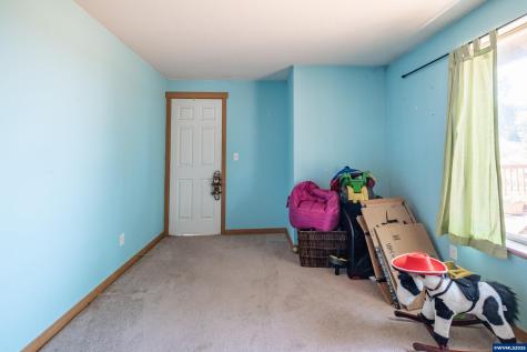 39042 Mount Hope Drive Lebanon OR 97355