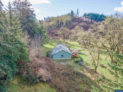 39042 Mount Hope Drive Lebanon OR 97355