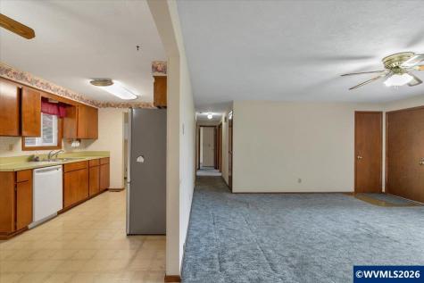 1026 Royalty Drive NE Salem OR 97301