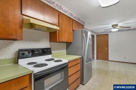 1026 Royalty Drive NE Salem OR 97301