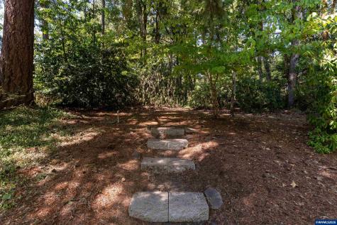 6575 NW Mountain Laurel Place Corvallis OR 97330